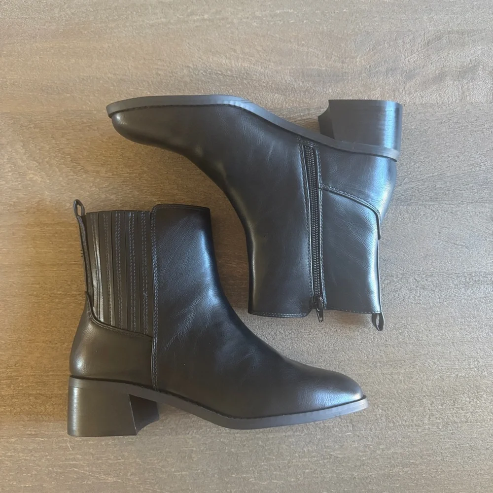 DV by Dolce Vita Delilah Black Ankle Bootie with Elastic Panels Women …